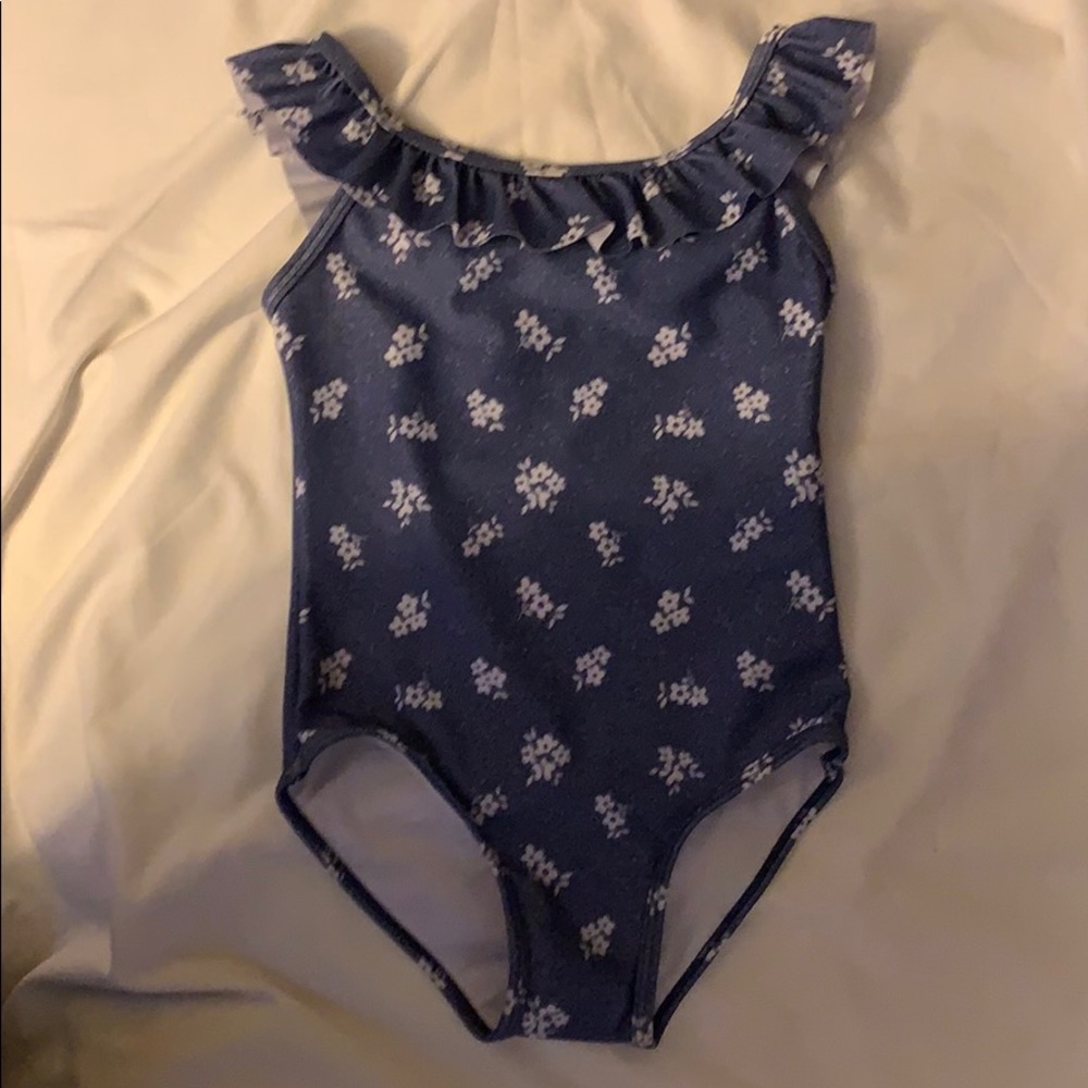Girls size 4T one piece swim suit